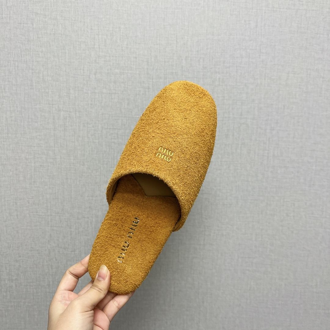 Miu Miu Suede Slippers - DesignerGu