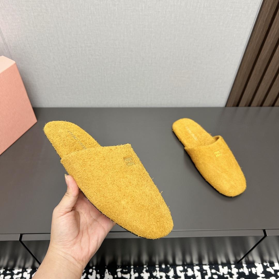 Miu Miu Suede Slippers - DesignerGu