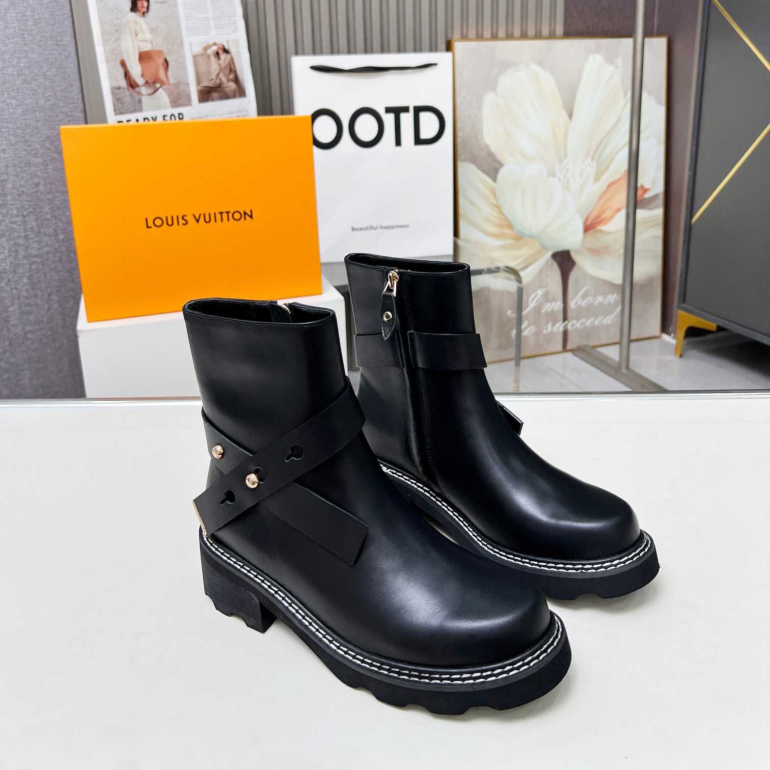 Louis Vuitton LV Beaubourg Ankle Boot   1ADADP - DesignerGu