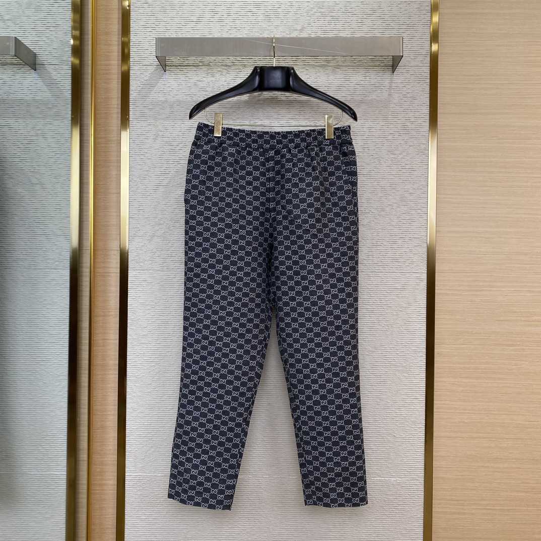 Gucci Trousers - DesignerGu