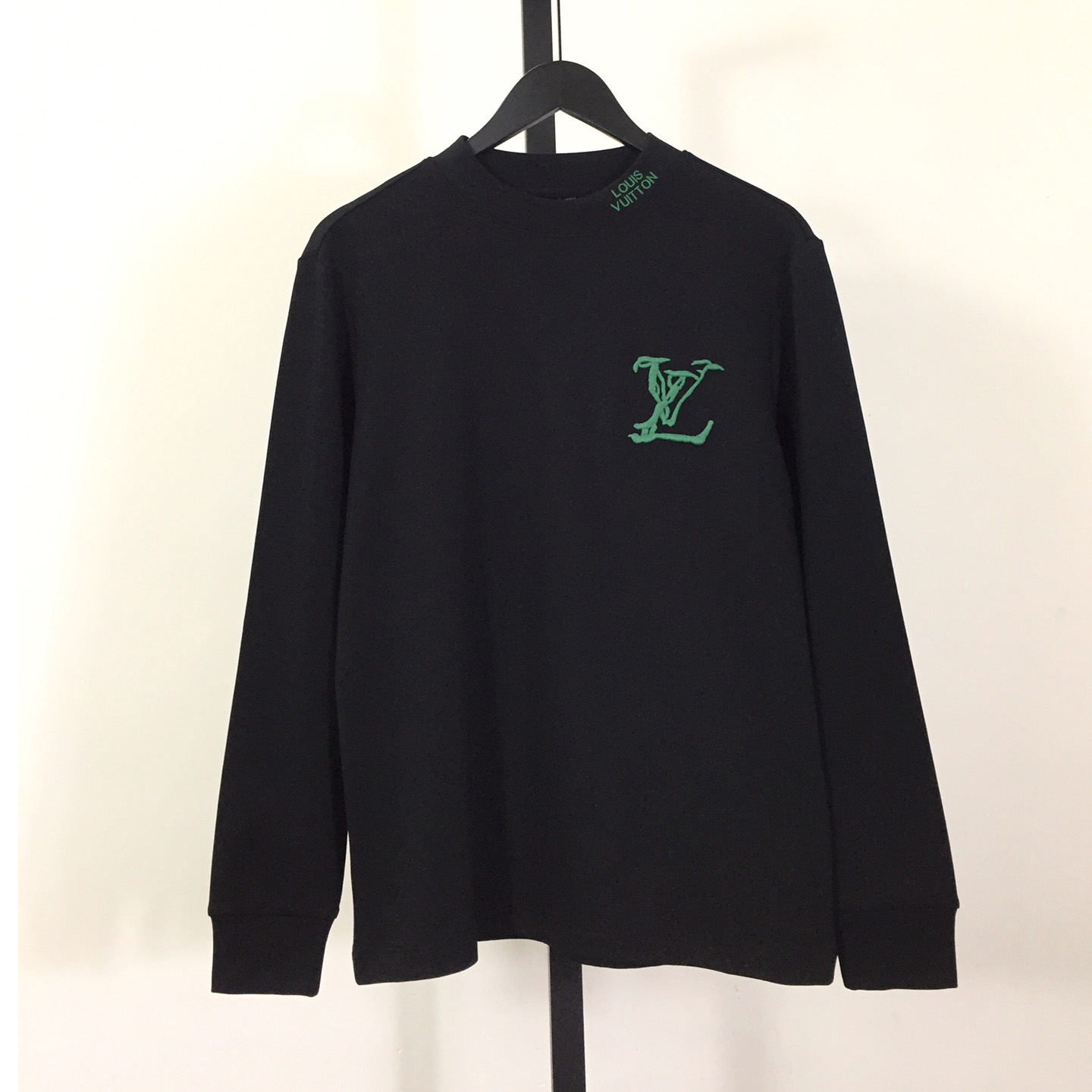 Louis Vuitton Logo Long Sleeve Tee - DesignerGu