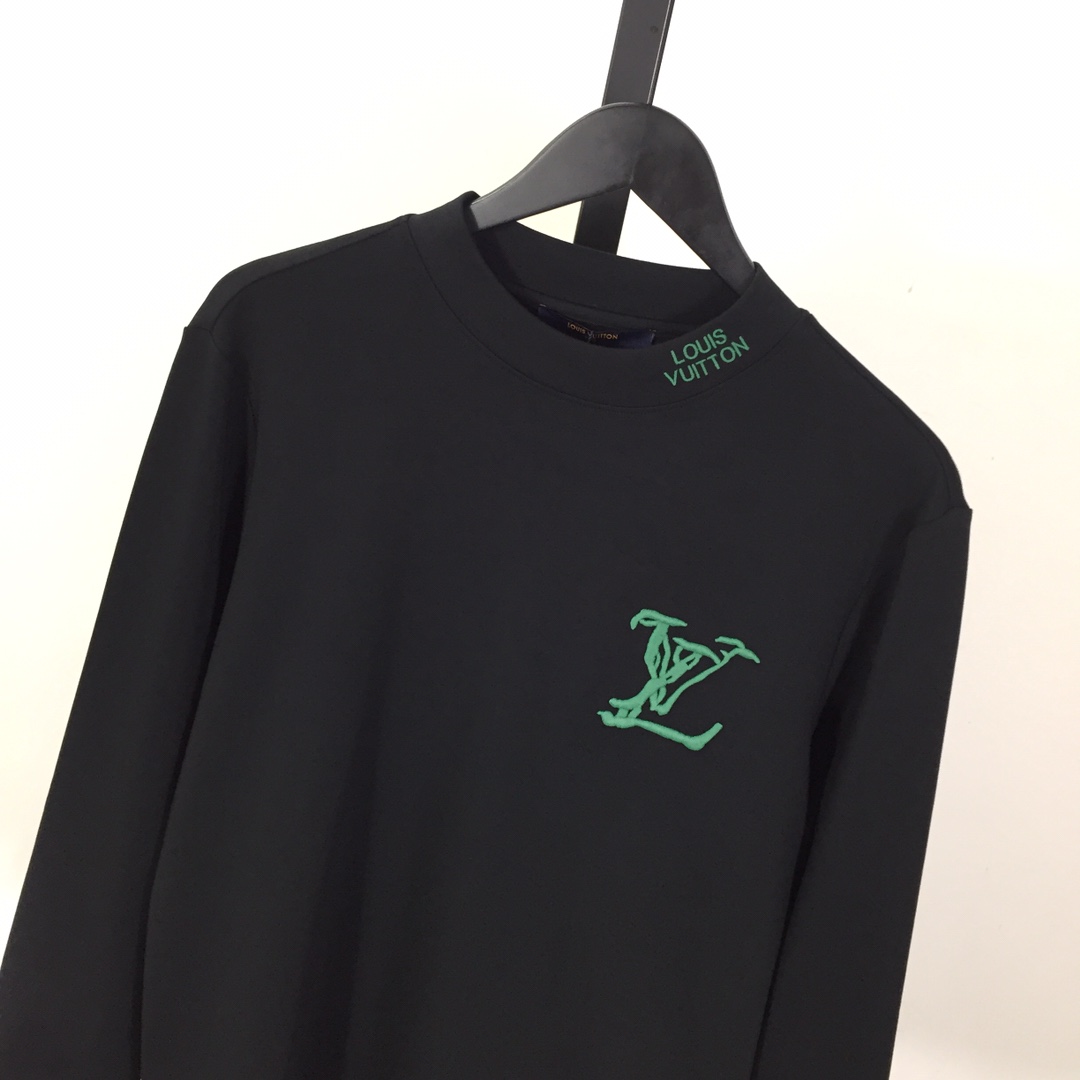 Louis Vuitton Logo Long Sleeve Tee - DesignerGu