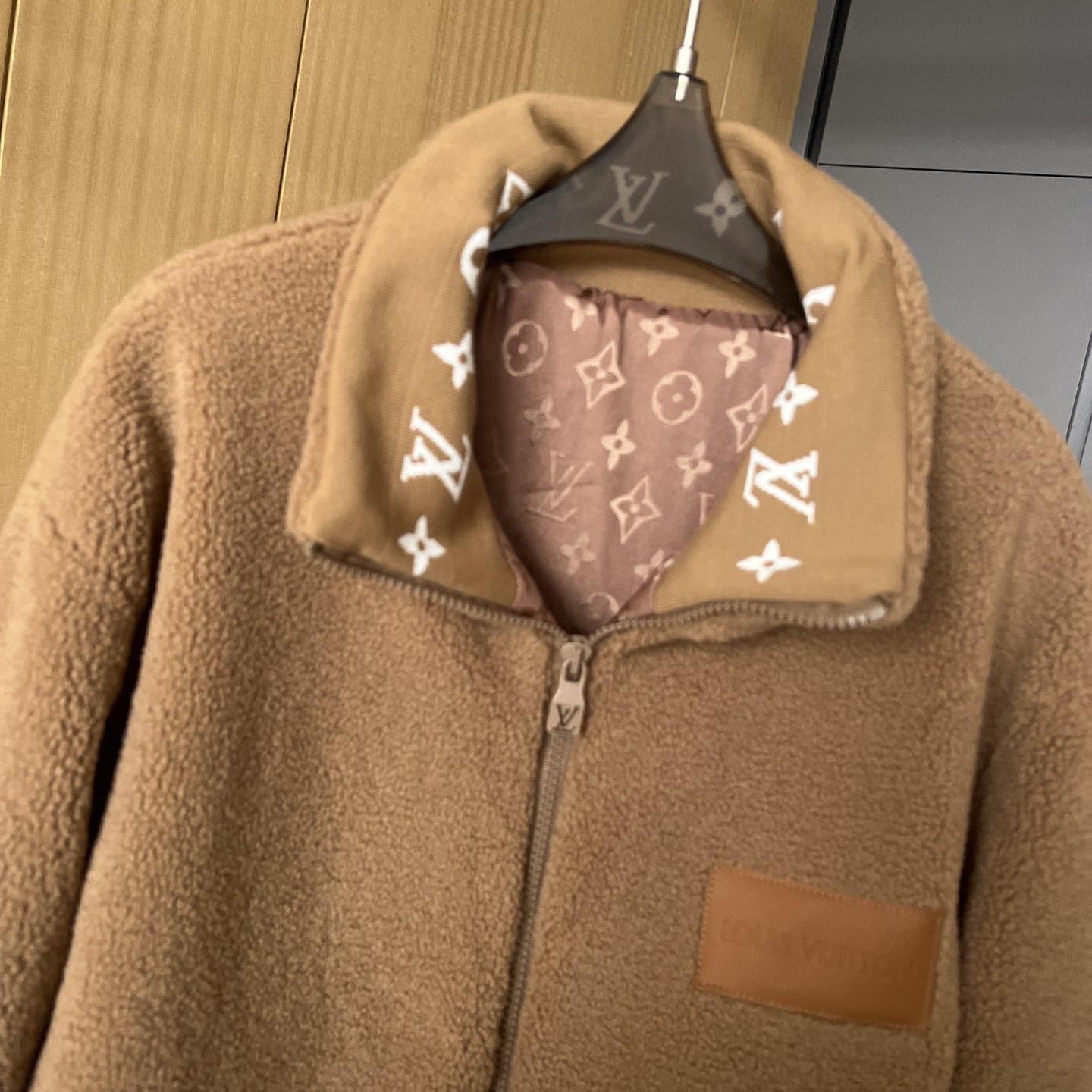 Louis Vuitton Leather Patch Fleece Blouson   1AFXTQ - DesignerGu