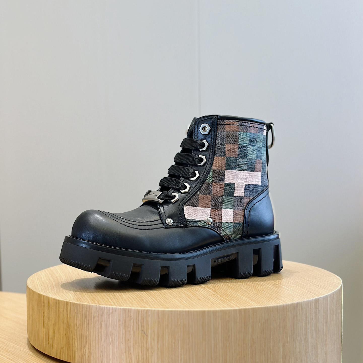 Louis Vuitton LV Checker Combat Boot   1ACNEX - DesignerGu