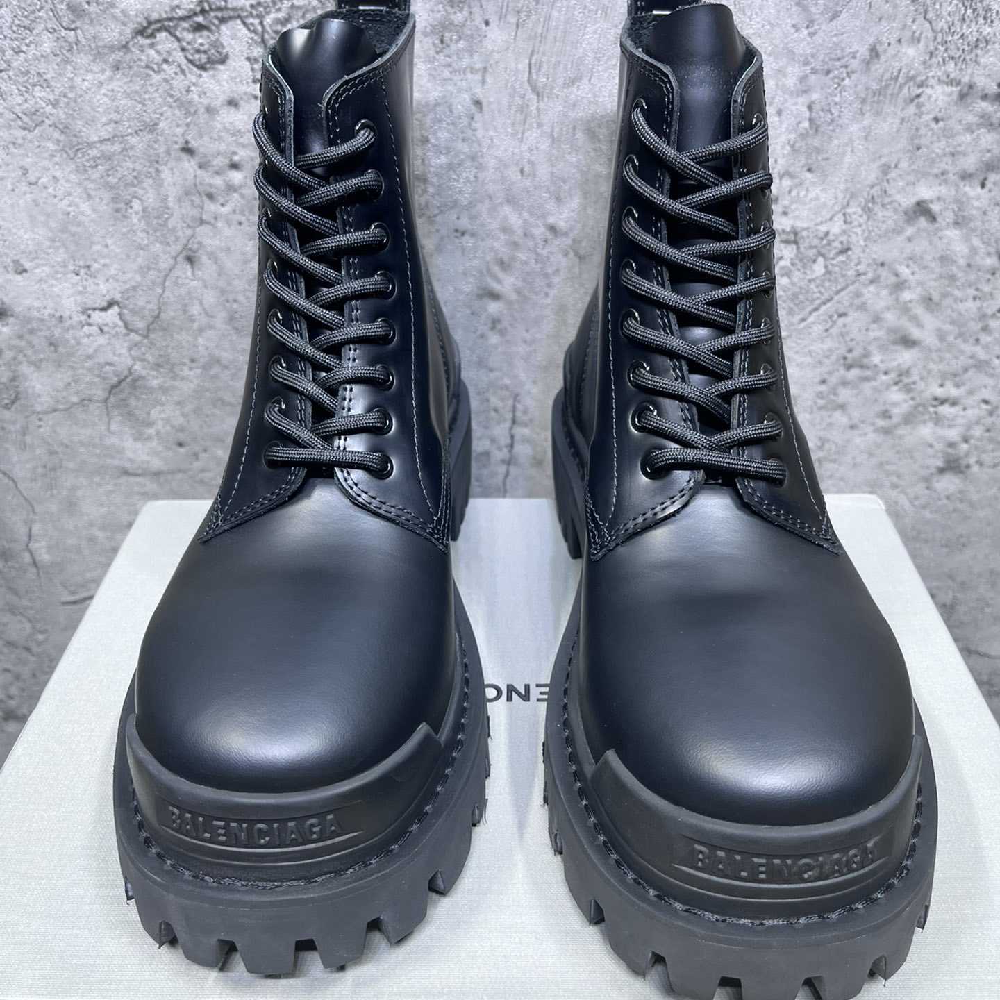 Balenciaga Men's Strike Boot - DesignerGu