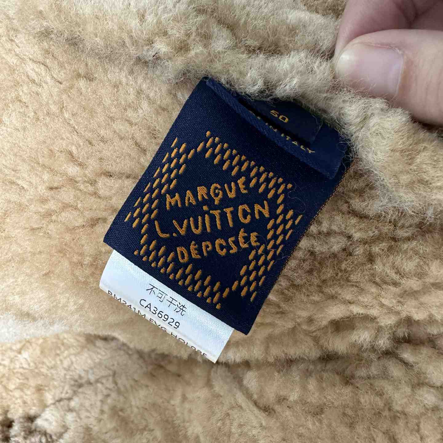 Louis Vuitton Shearling Bombardier   1AFIMP - DesignerGu