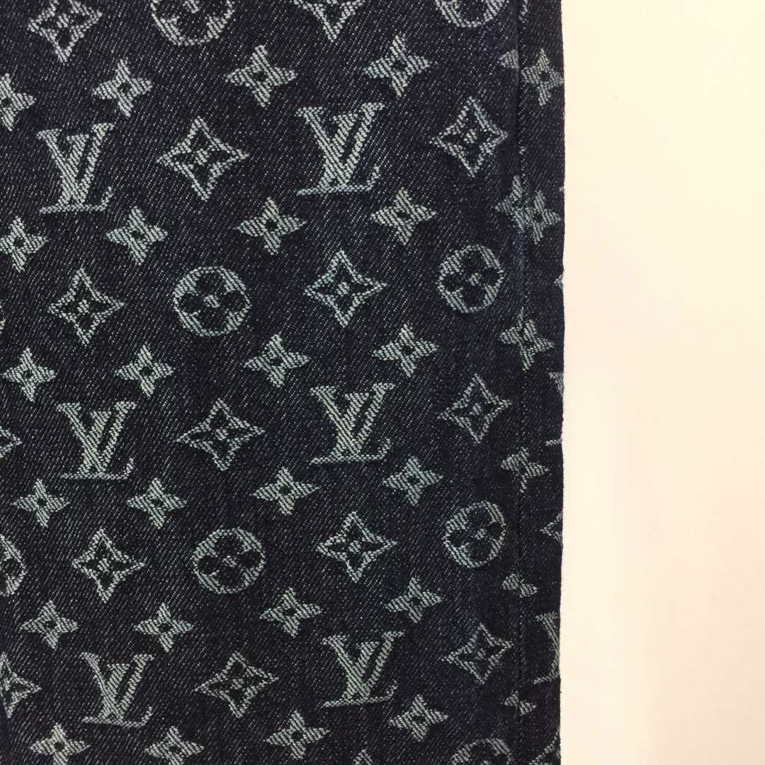 Louis Vuitton Monogram Jacquard Denim Skate Pants  1AFX30 - DesignerGu