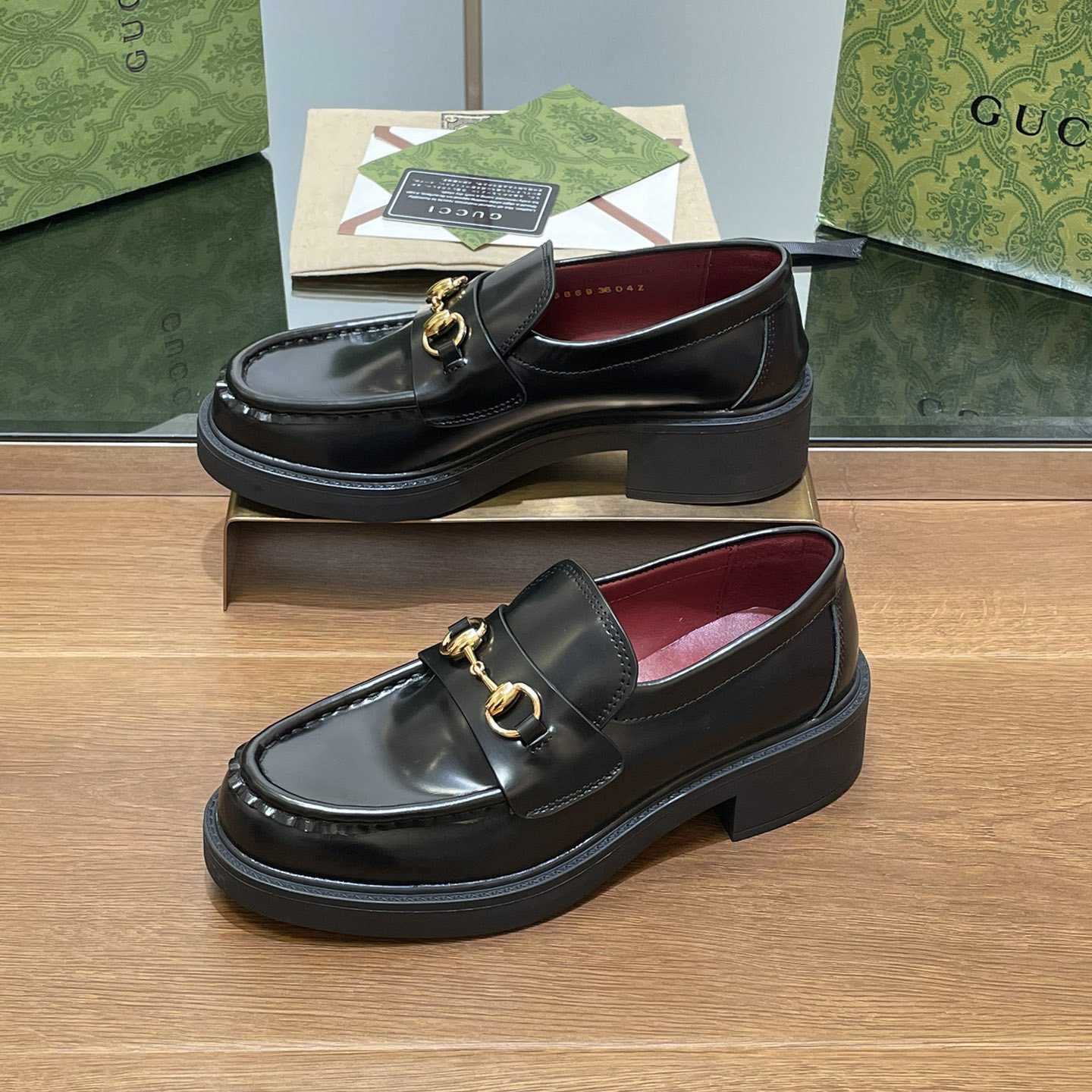 Gucci Women's Loafer With Horsebit - DesignerGu