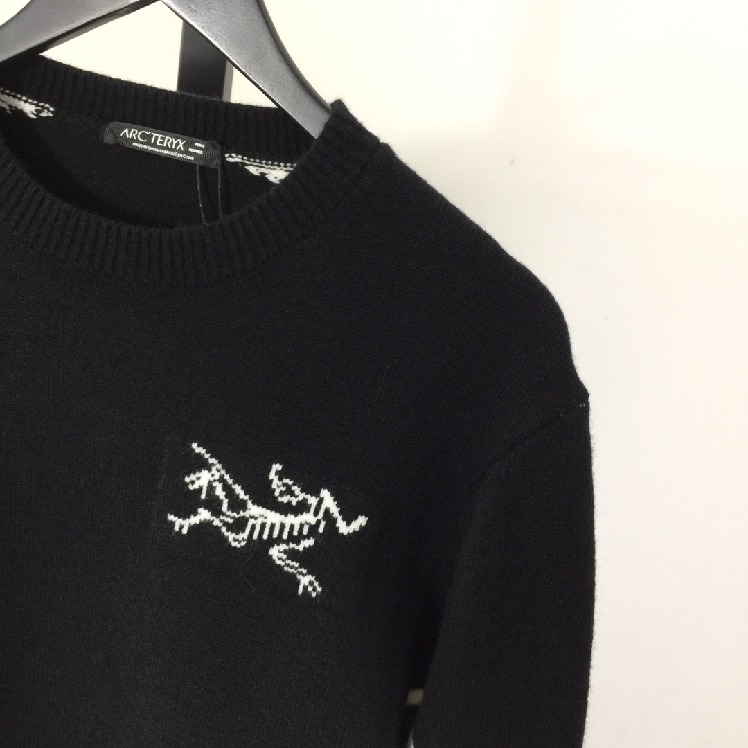 Arc'teryx Logo Sweater - DesignerGu