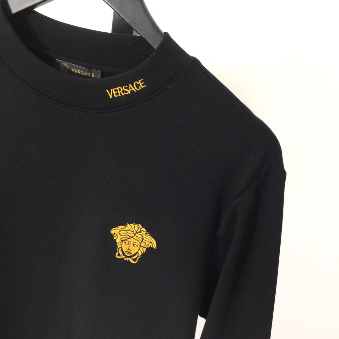 Versace Logo Long Sleeve Tee - DesignerGu