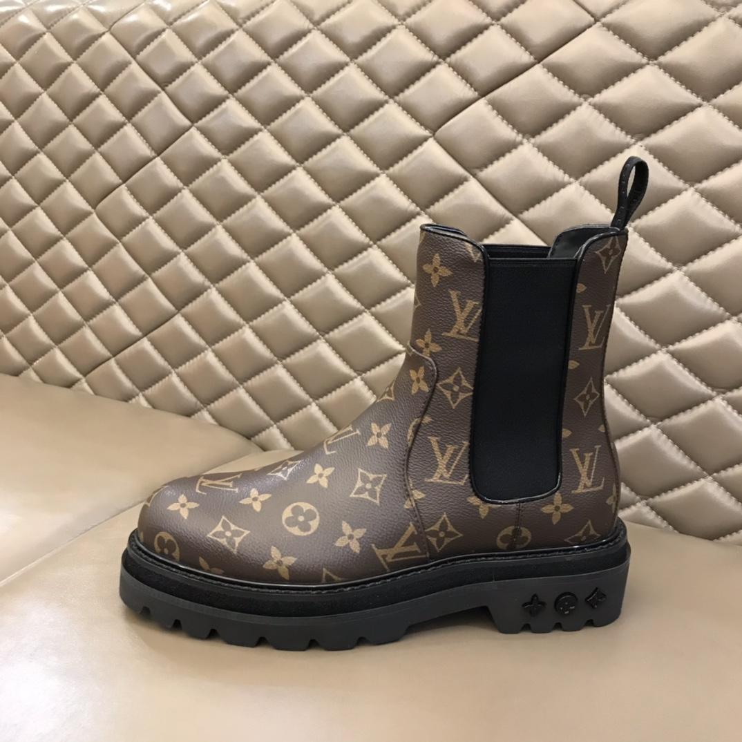 Louis Vuitton Men's Ankle Boots - DesignerGu