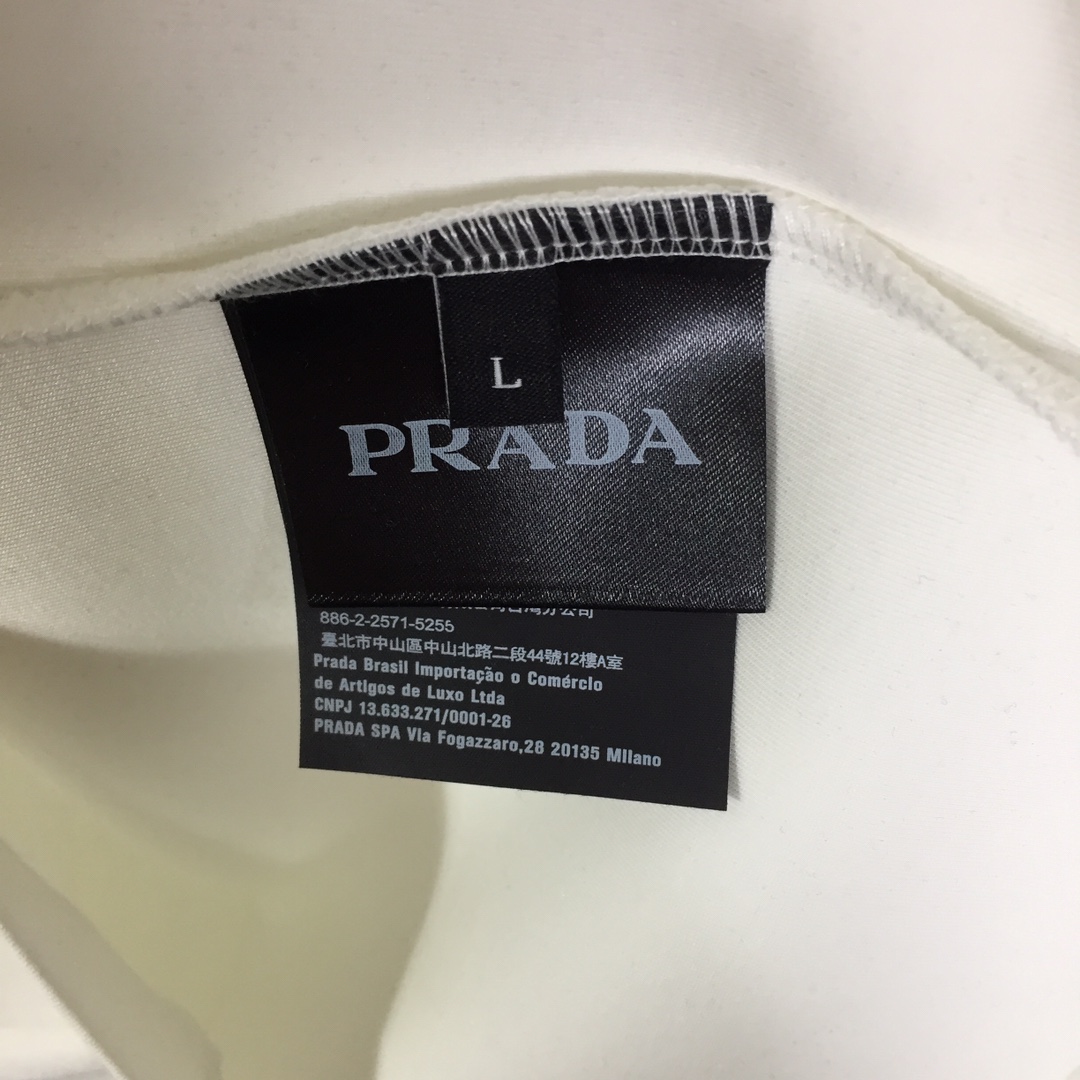 Prada Logo Cotton T-shirt - DesignerGu