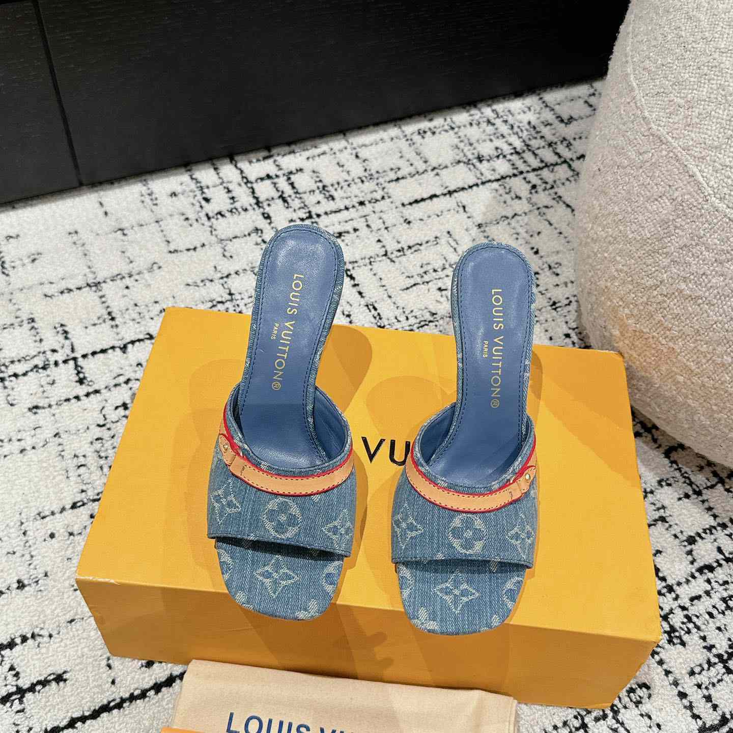 Louis Vuitton Neo Revival Mule   - DesignerGu