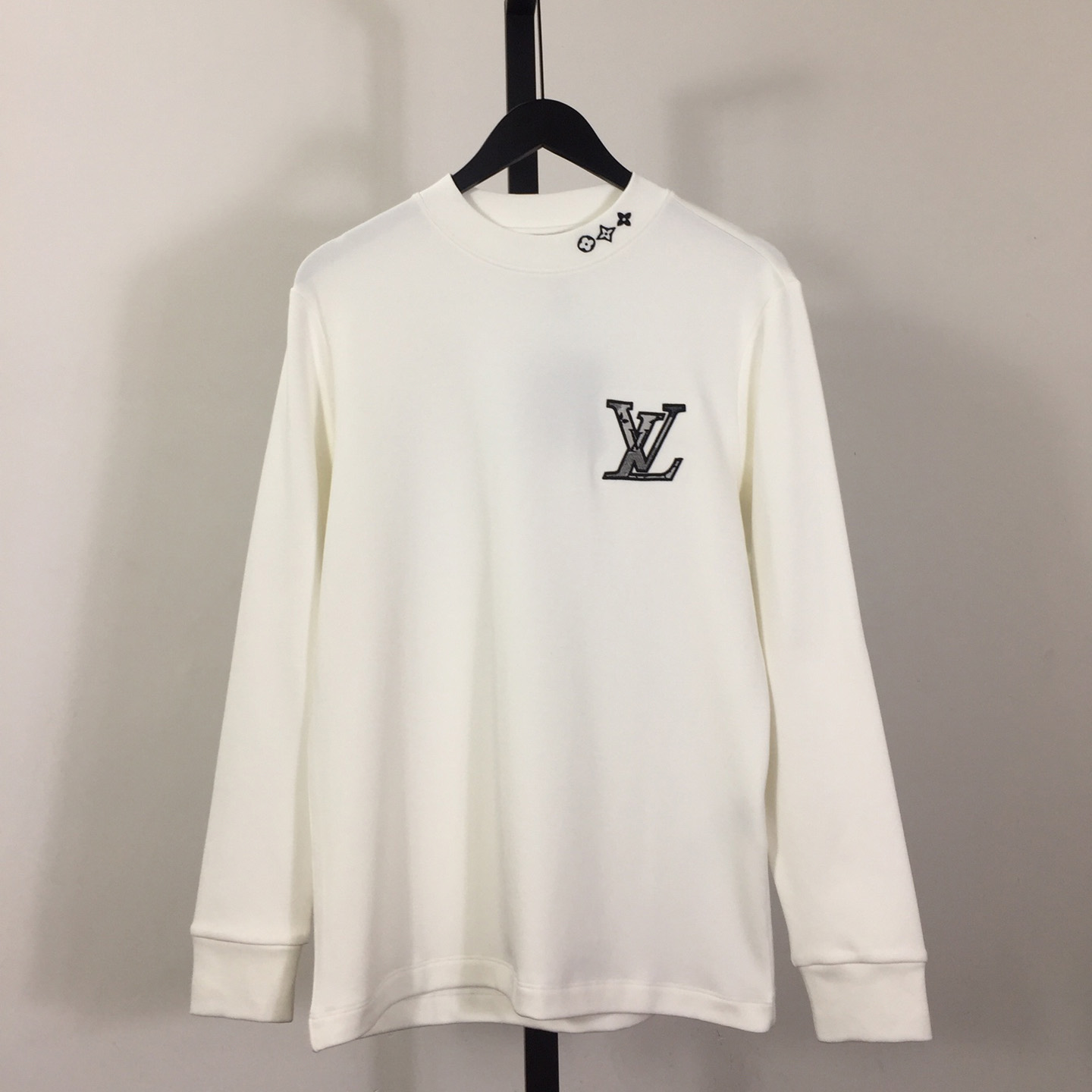 Louis Vuitton Logo Long Sleeve Tee - DesignerGu