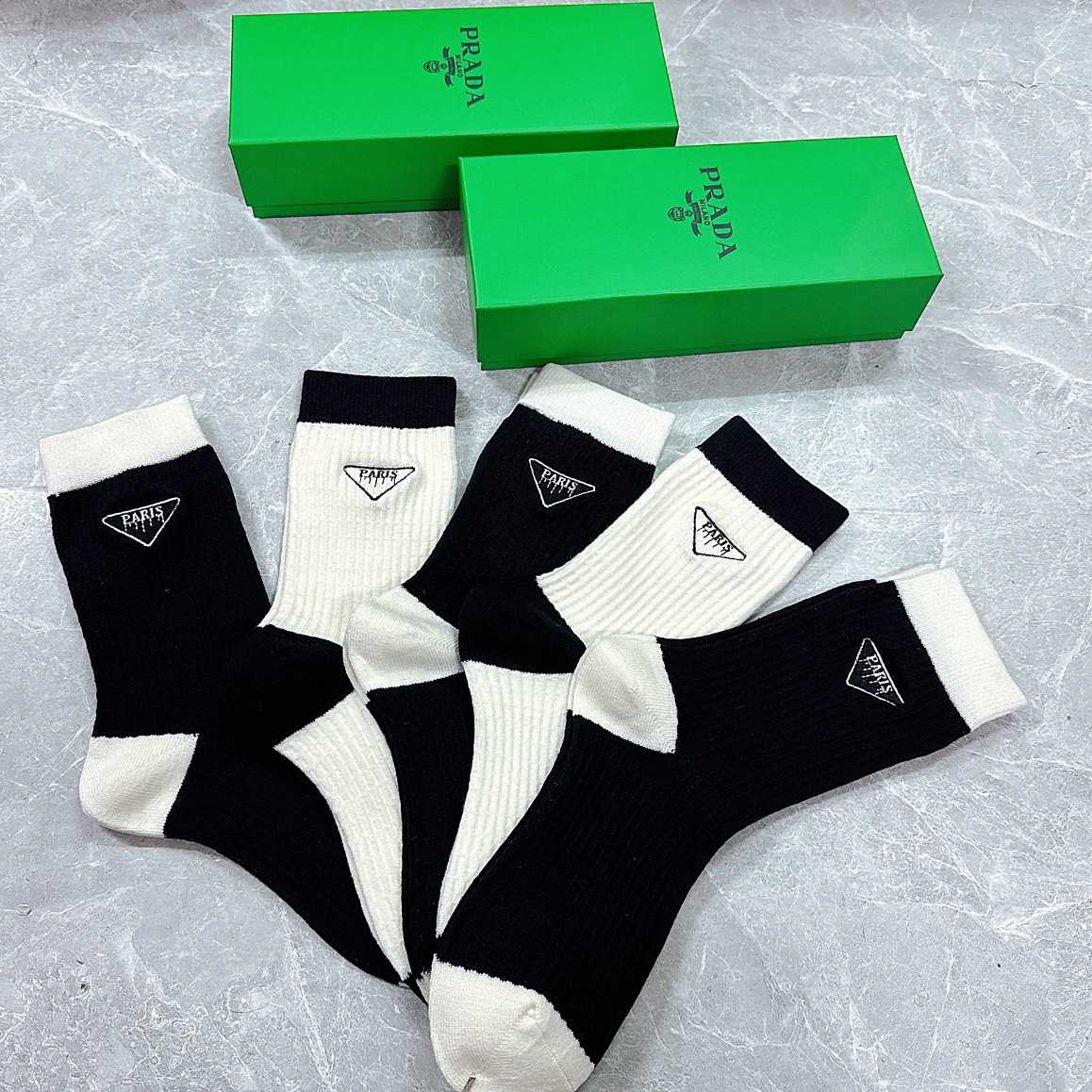 Prada Socks/Box - DesignerGu