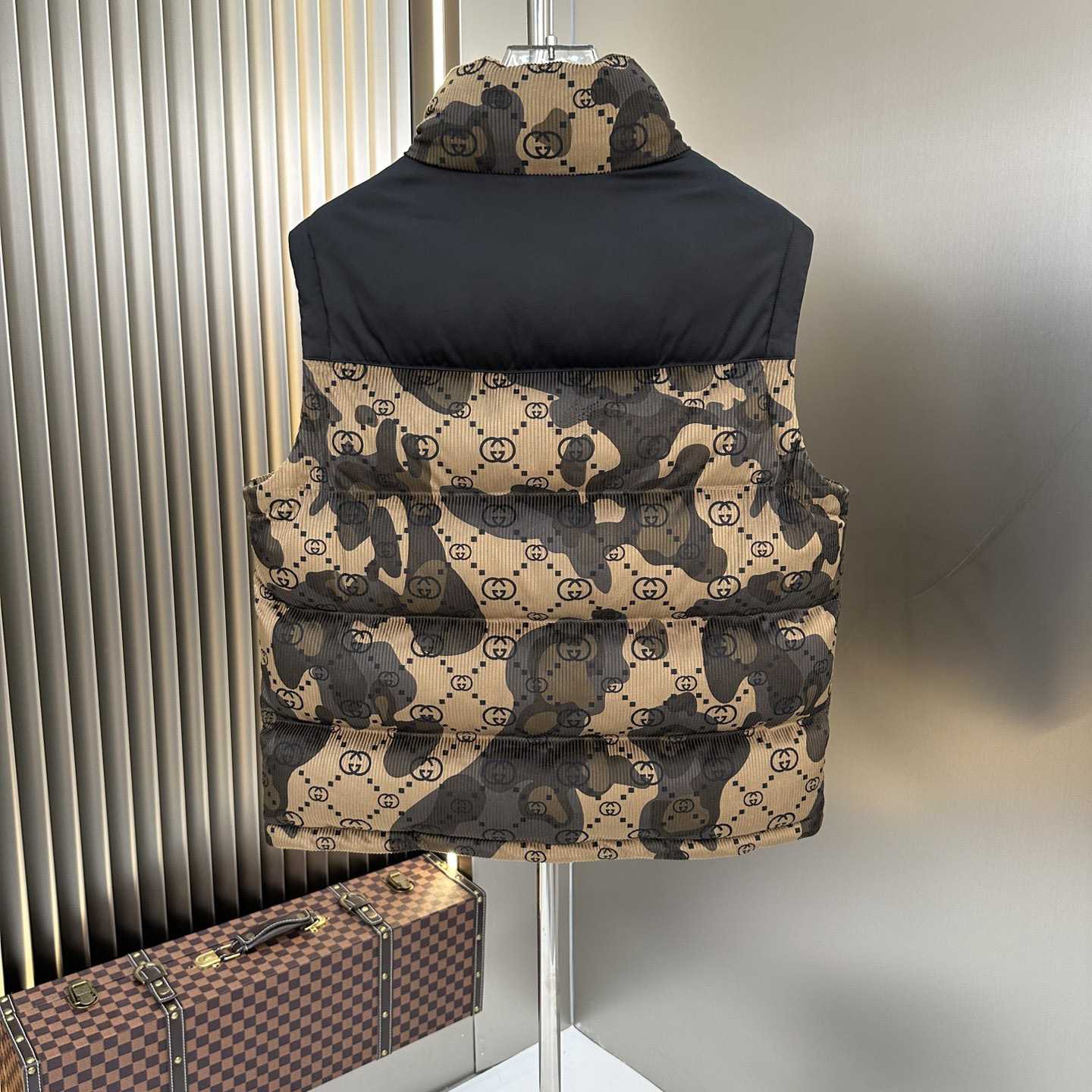 Gucci Down Jacket - DesignerGu