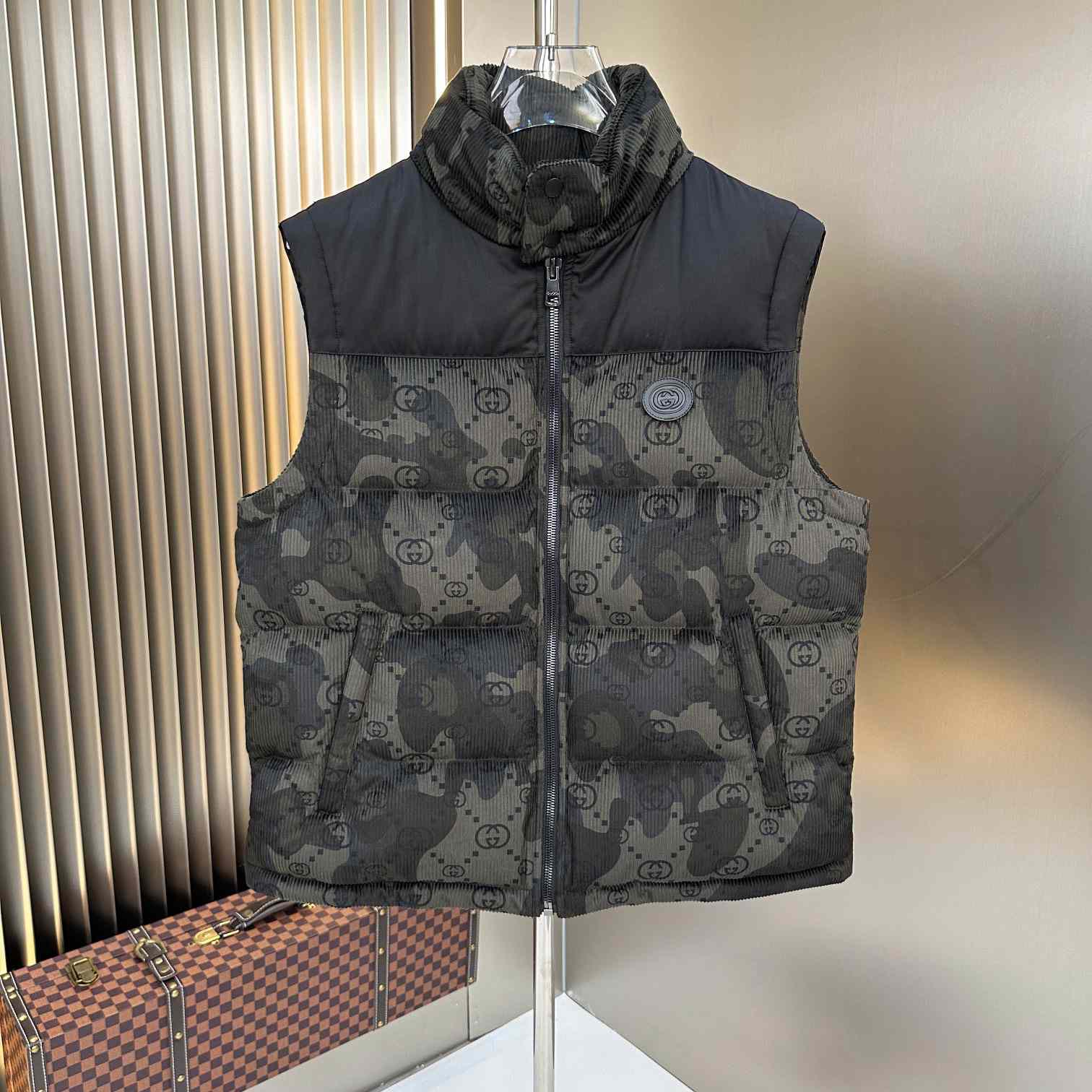 Gucci Down Jacket - DesignerGu