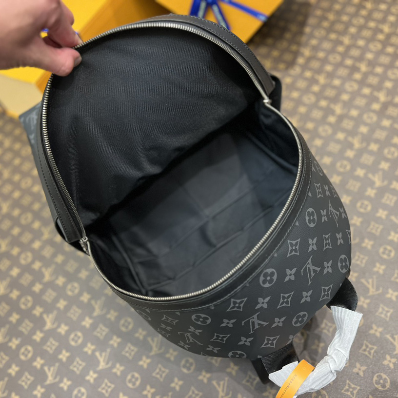 Louis Vuitton Discovery Backpack MM   M22545 - DesignerGu