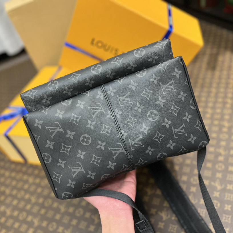 Louis Vuitton Discovery Backpack MM   M22545 - DesignerGu