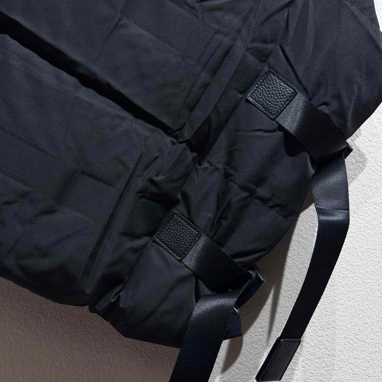 Givenchy 4g Buckle Puffer Vest - DesignerGu