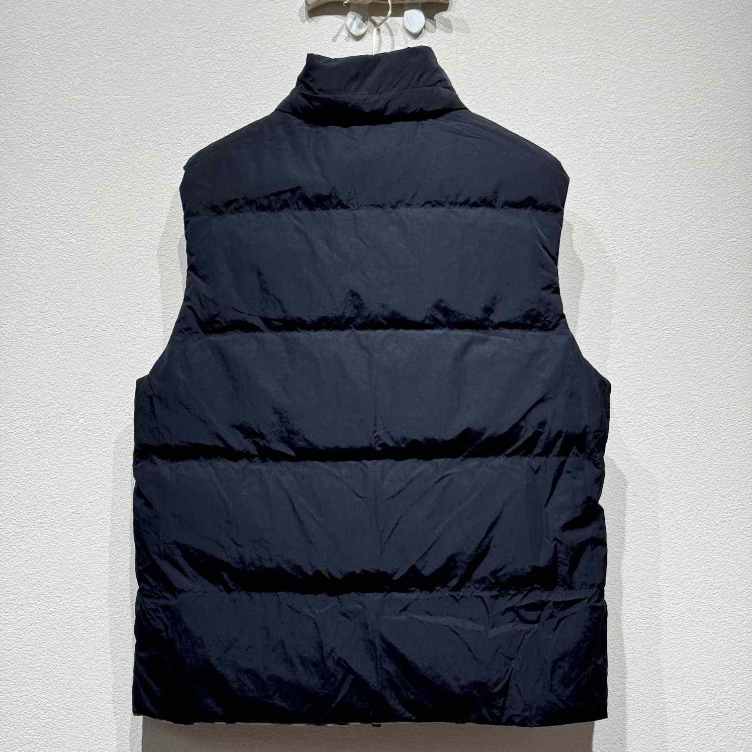 Burberry Reversible Padded Vest - DesignerGu