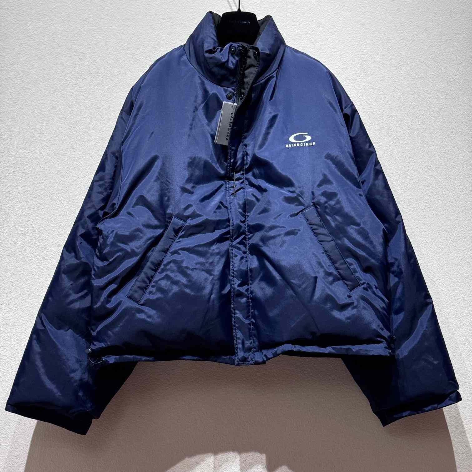 Balenciaga Loop Sport Icon Reversible Puffer In Black/blue - DesignerGu