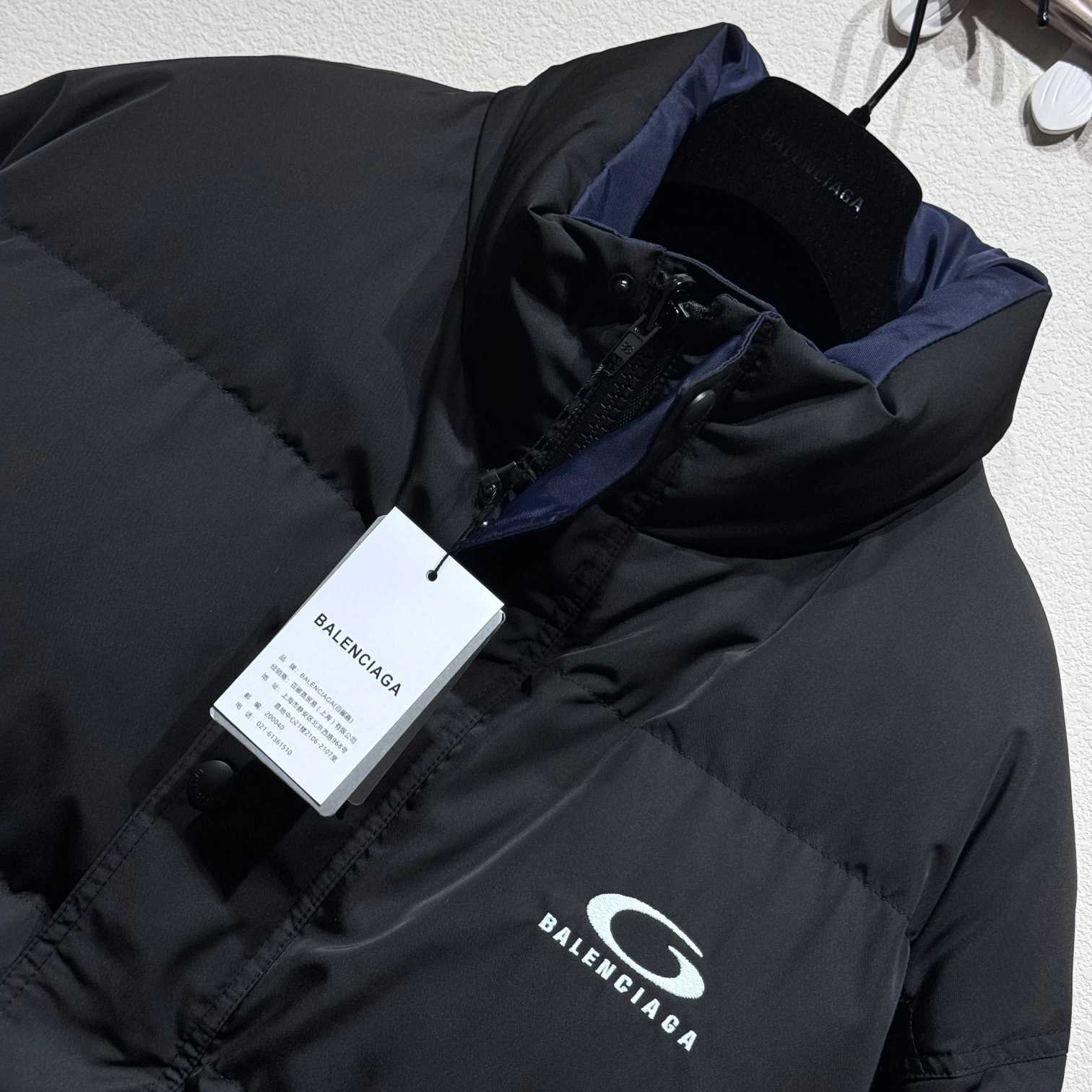 Balenciaga Loop Sport Icon Reversible Puffer In Black/blue - DesignerGu