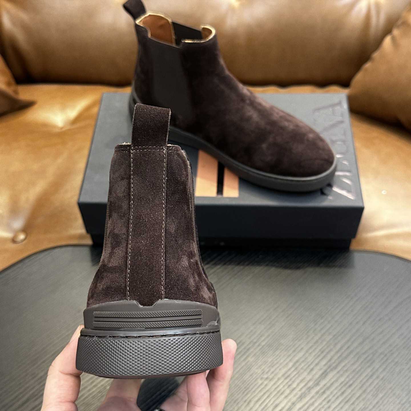 Zegna Suede Boots - DesignerGu