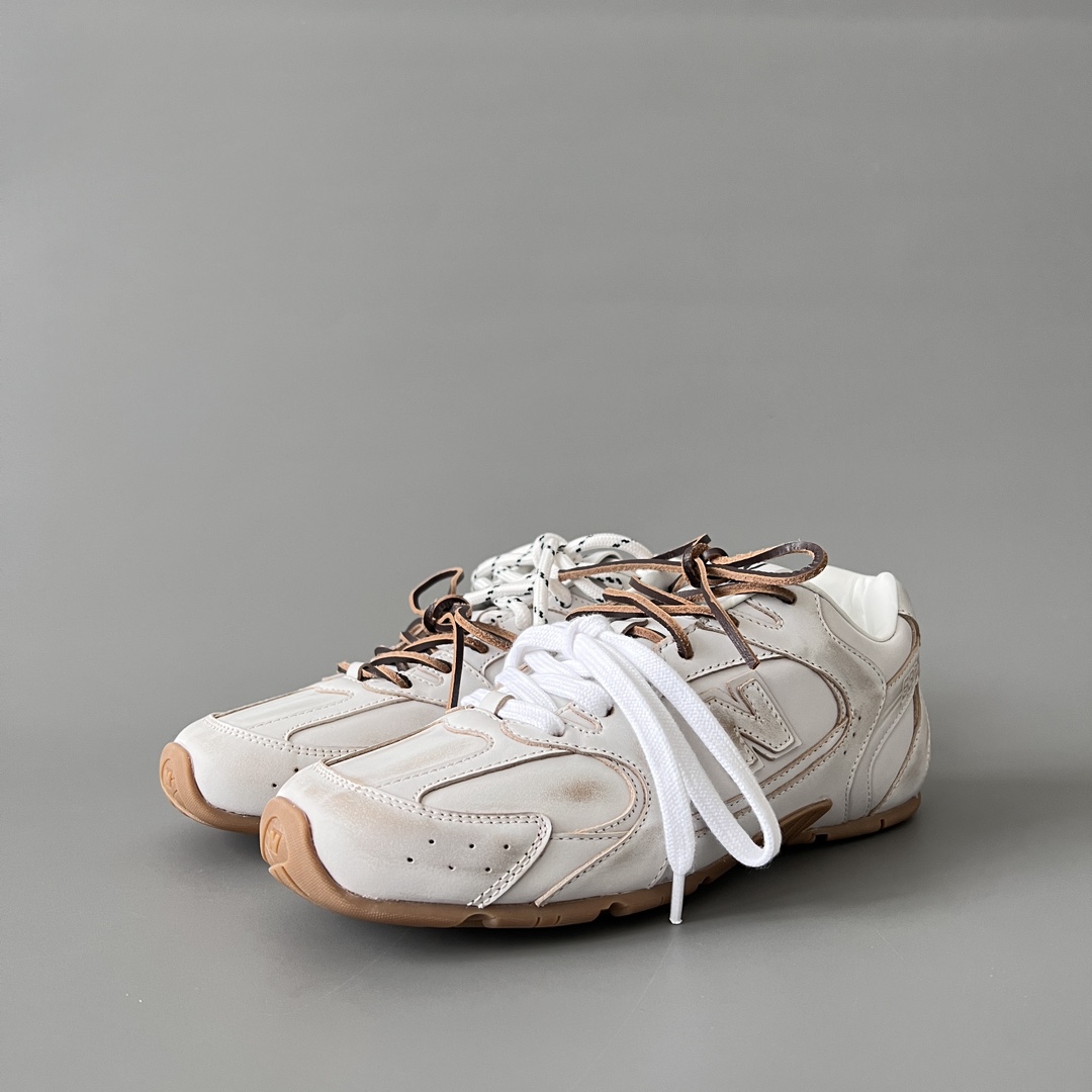 Miu Miu x New Balance 530 Sneakers - DesignerGu