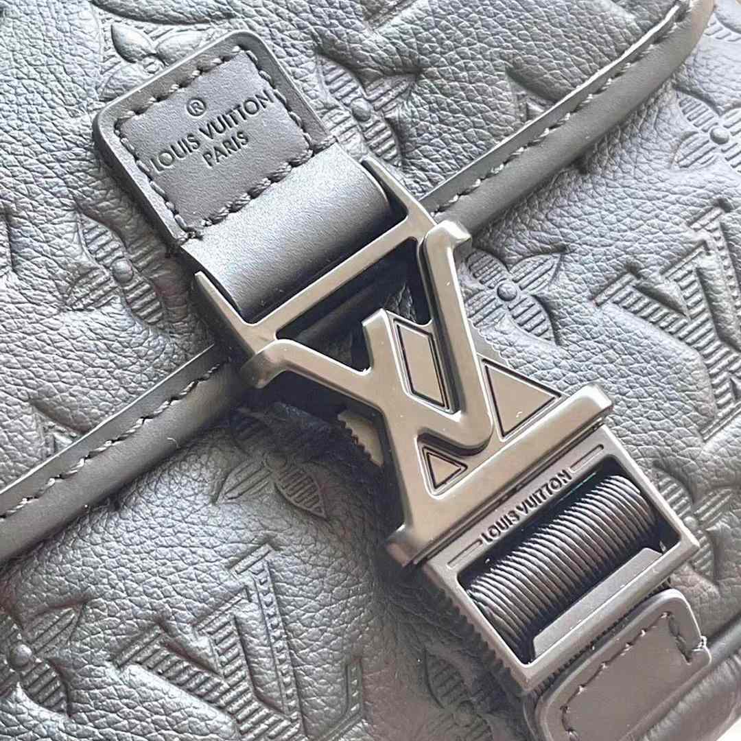 Louis Vuitton Getaway Messenger  M12516 - DesignerGu