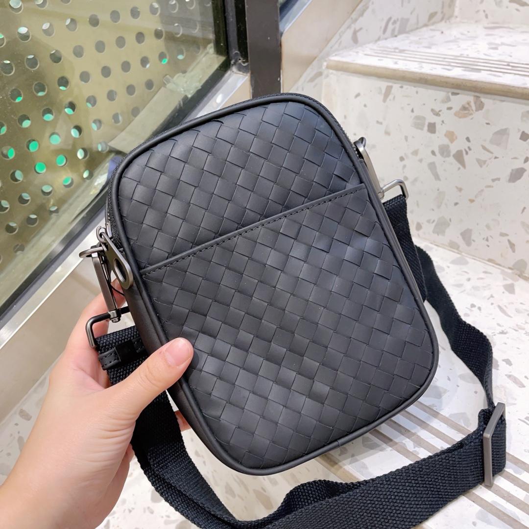 Bottega Veneta Crossbody Bag  - DesignerGu