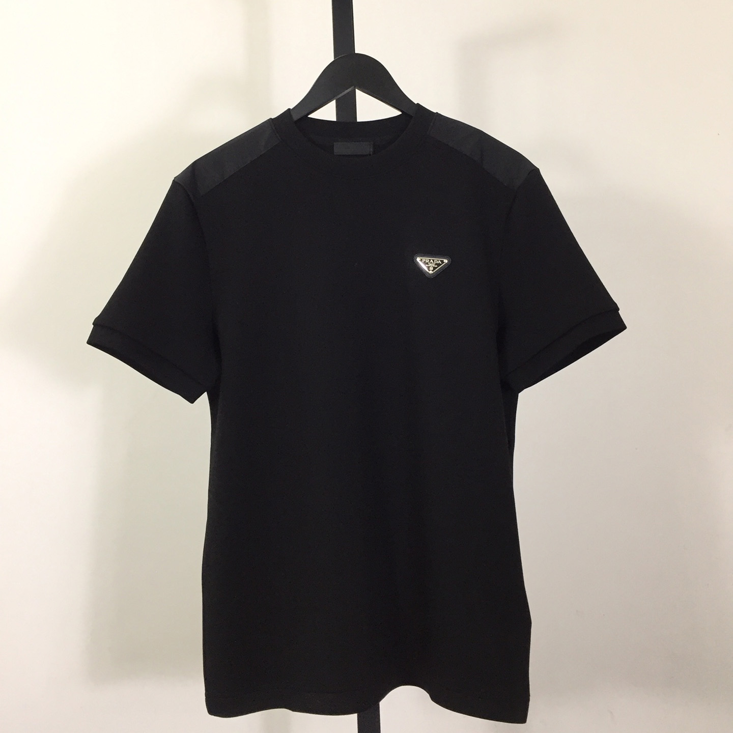 Prada Logo Cotton T-shirt - DesignerGu