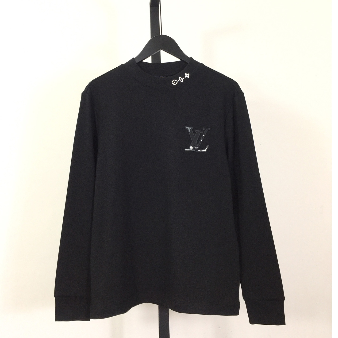 Louis Vuitton Logo Long Sleeve Tee - DesignerGu