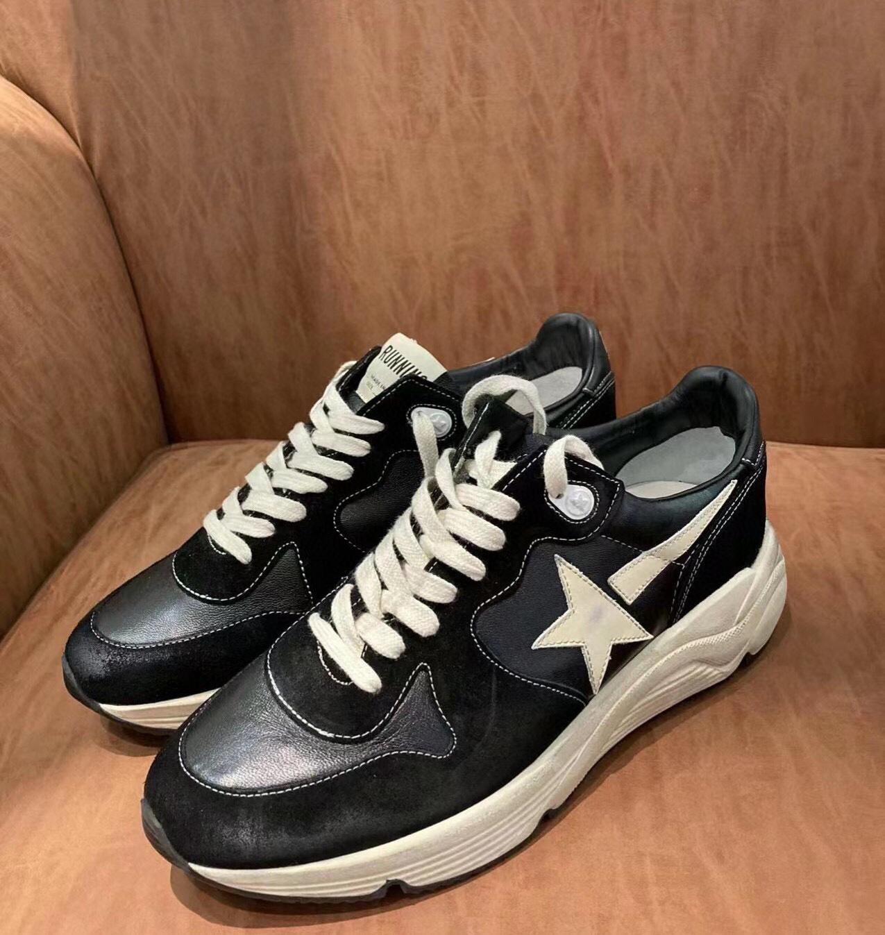 Golden Goose Women's Sneakers - DesignerGu