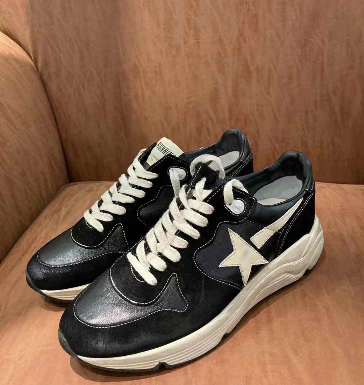 Golden Goose Women's Sneakers - DesignerGu