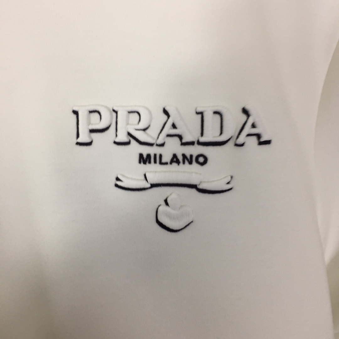 Prada Logo Cotton T-shirt - DesignerGu