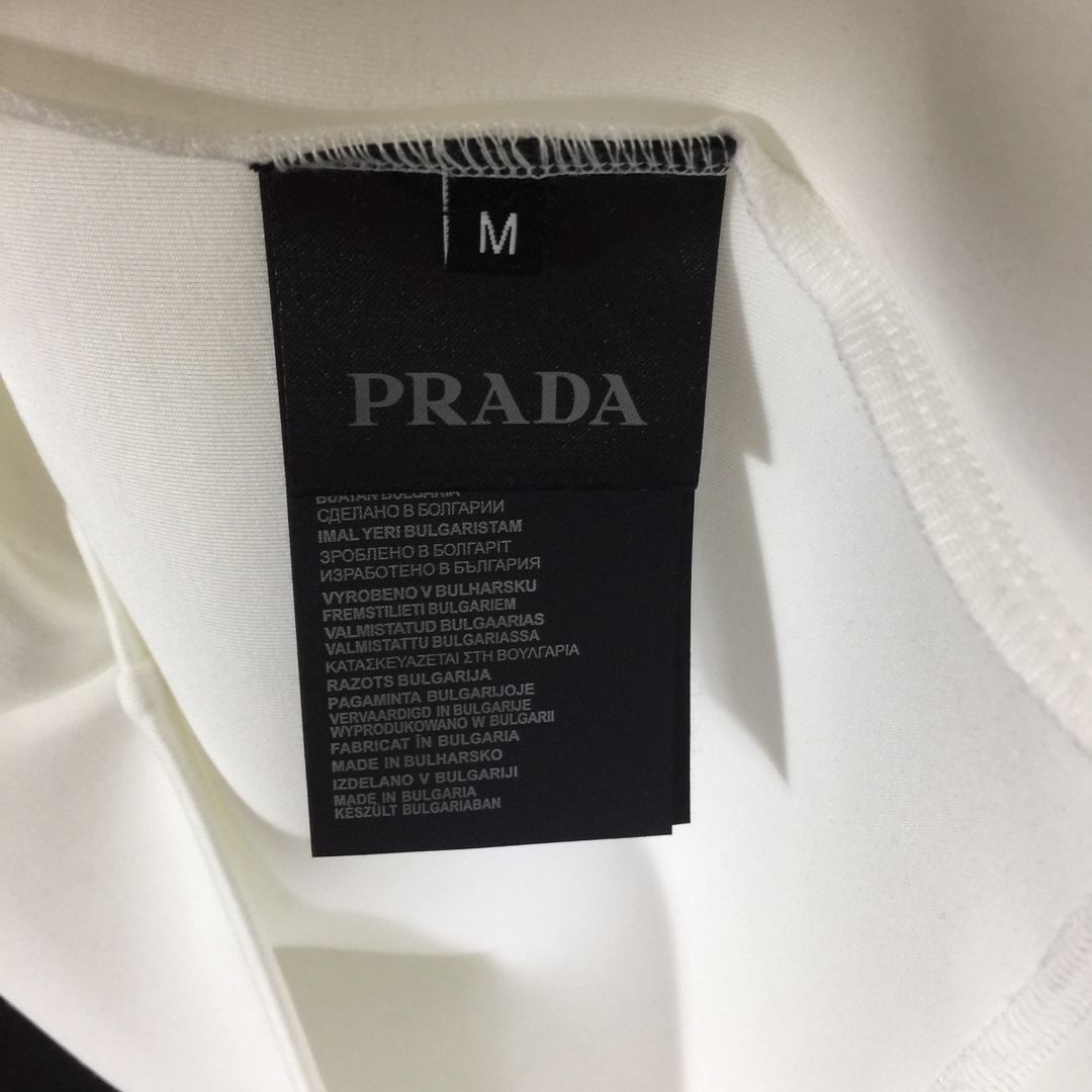 Prada Logo Cotton T-shirt - DesignerGu