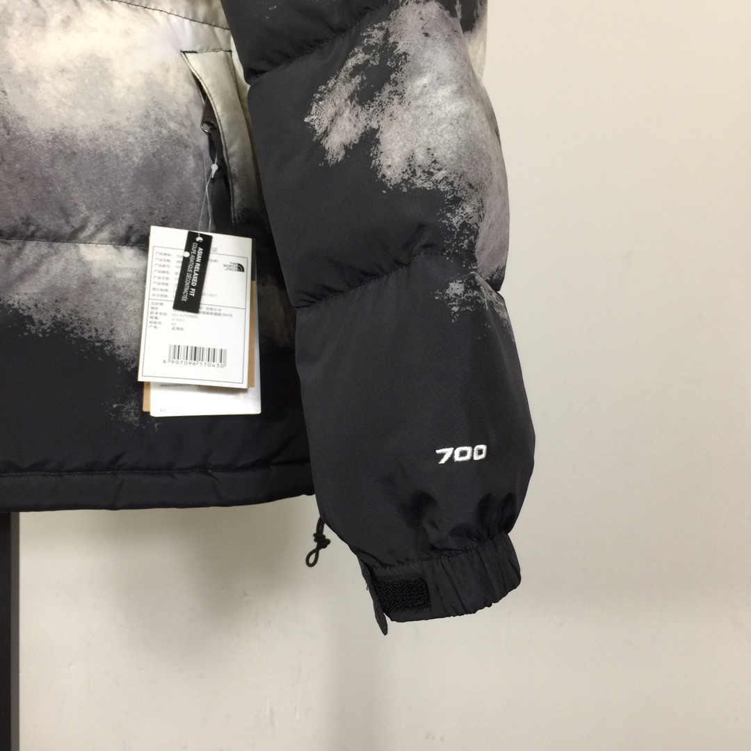 The North Face Printed 92 Retro Anniversary Nuptse Jacket 'Black' - DesignerGu