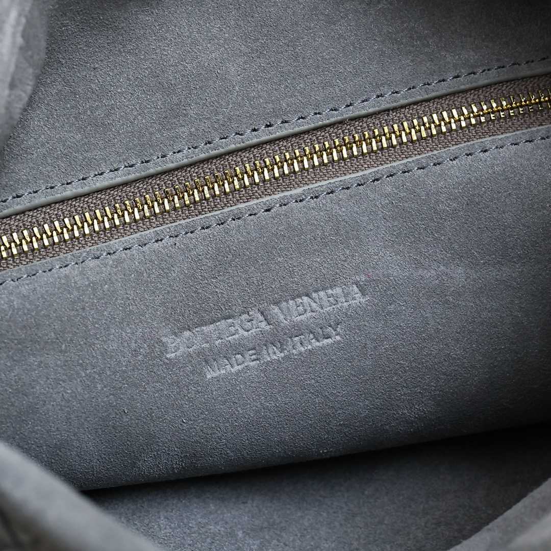 Bottega Veneta Hop  - DesignerGu