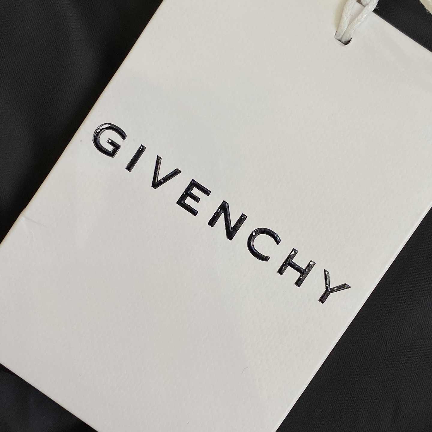 Givenchy 4G Puffer Jacket - DesignerGu