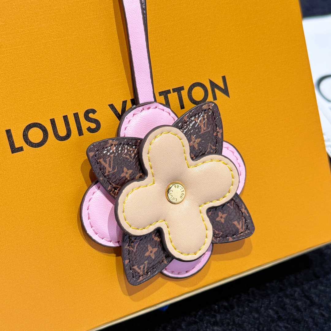 Louis Vuitton My Monogram Layers Bag Charm  M02135 - DesignerGu