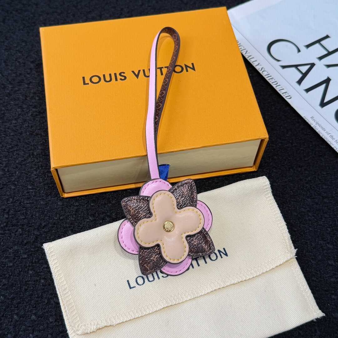 Louis Vuitton My Monogram Layers Bag Charm  M02135 - DesignerGu