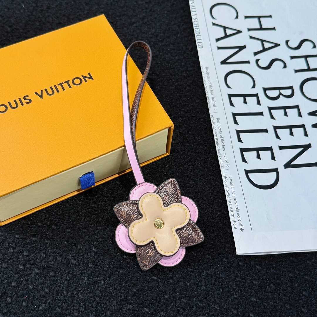 Louis Vuitton My Monogram Layers Bag Charm  M02135 - DesignerGu