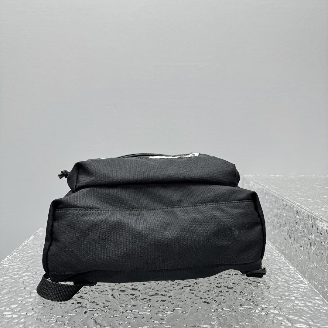 Balenciaga Explorer Patched Backpack   32x9x 47cm - DesignerGu