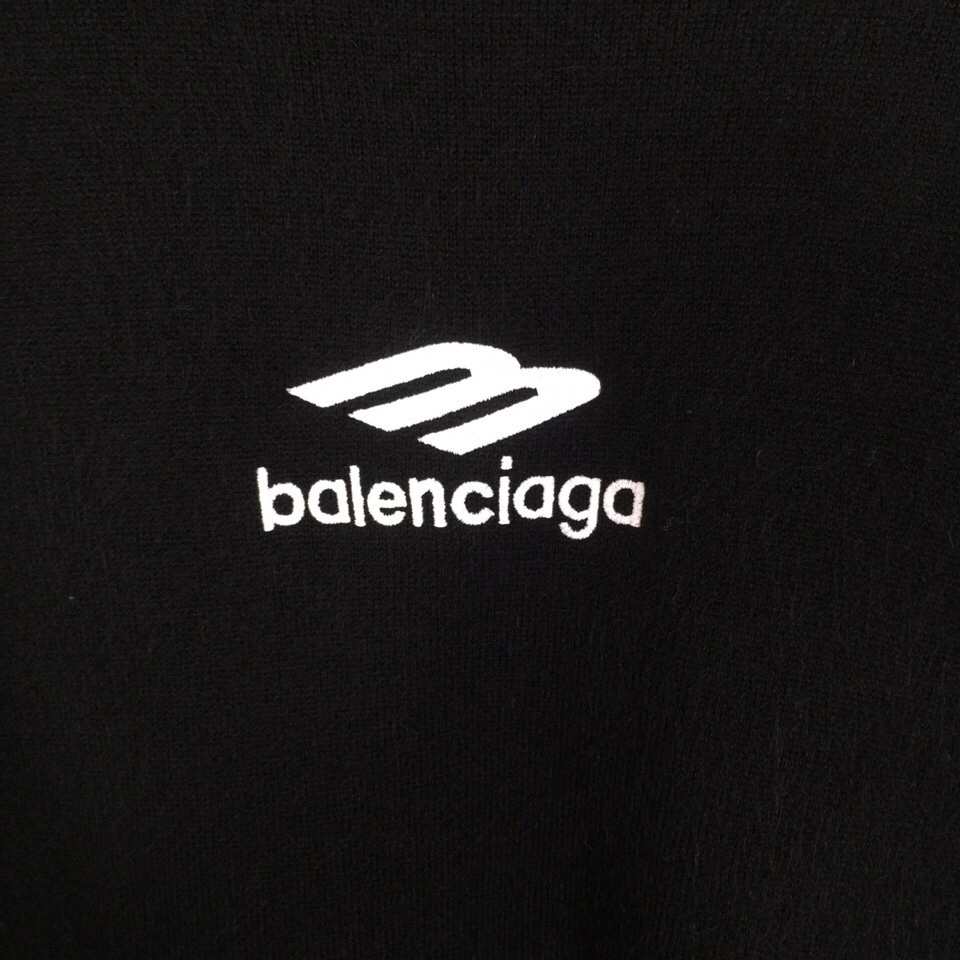 Balenciaga Ski Crewneck In Black - DesignerGu