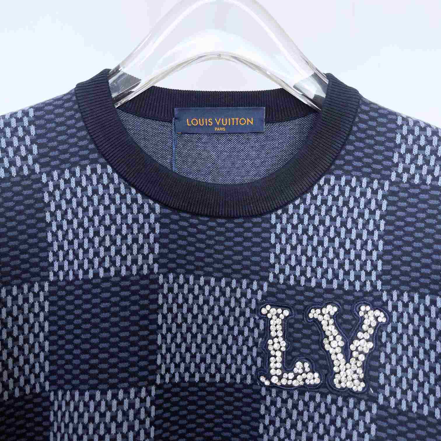 Louis Vuitton Damier Short-Sleeved Crewneck With LV Crystal Patch   1AGHTI - DesignerGu