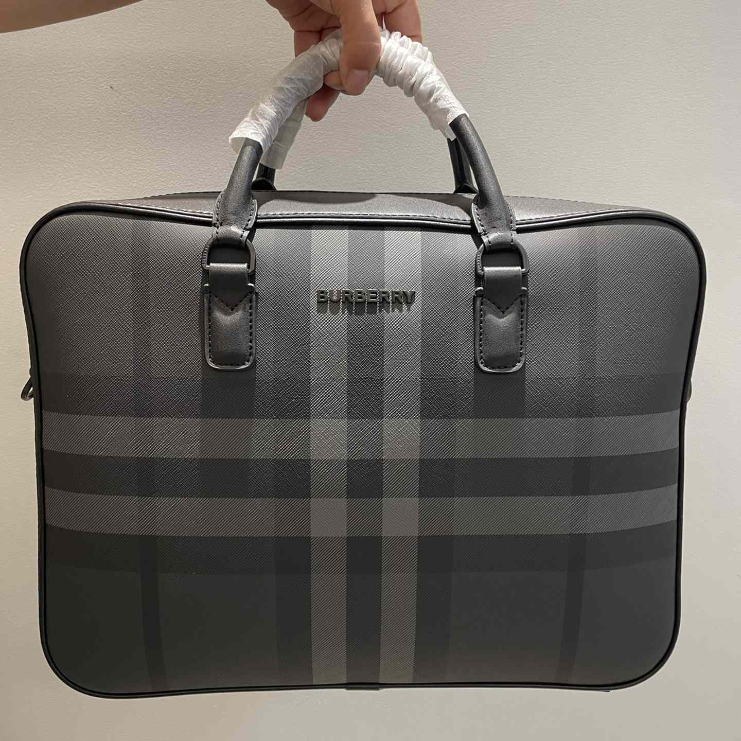 Burberry Ainsworth Checked Zipped Briefcase - DesignerGu