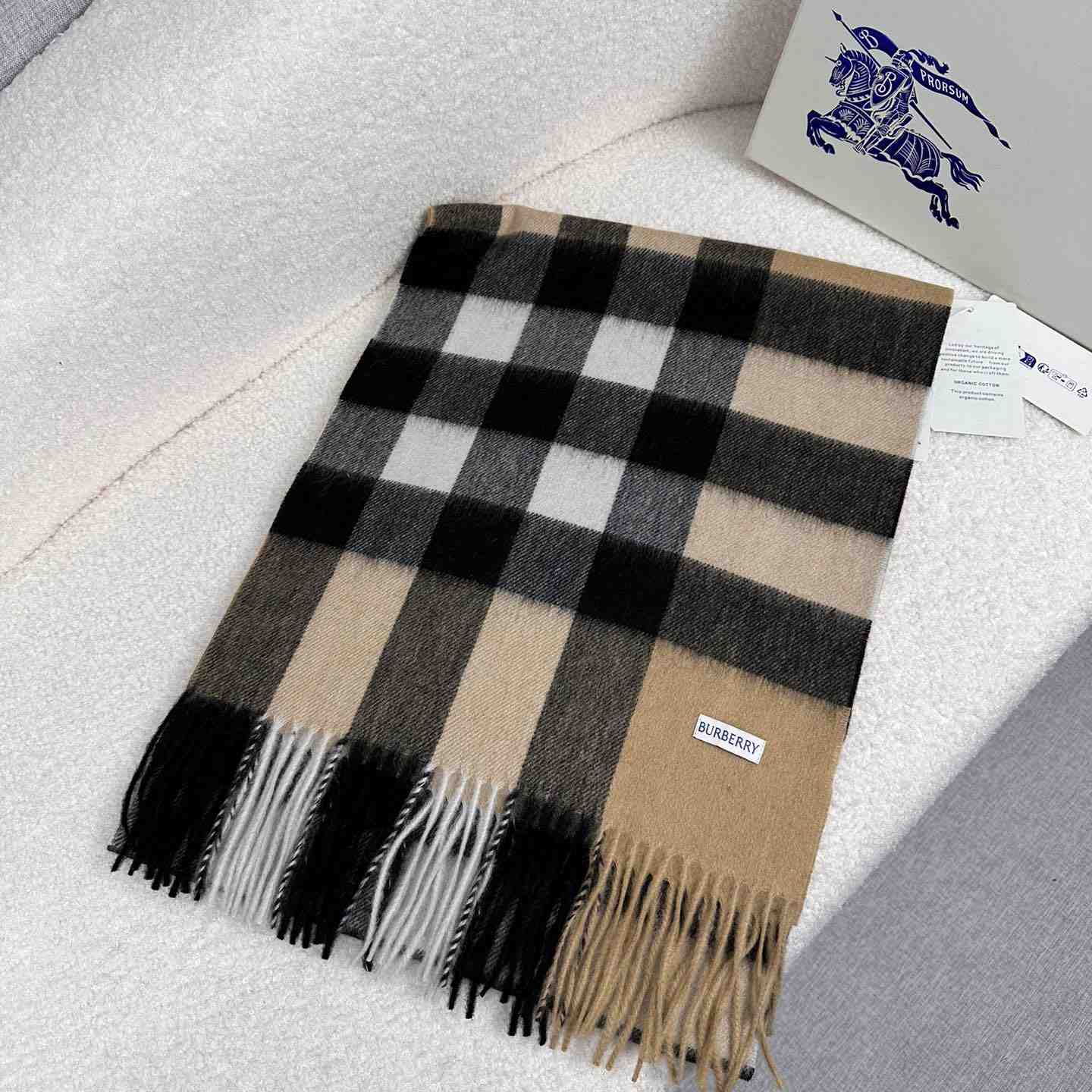 Burberry Scarf   180*40cm - DesignerGu