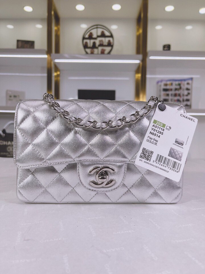 Chanel Classic Handbag(20cm) - DesignerGu