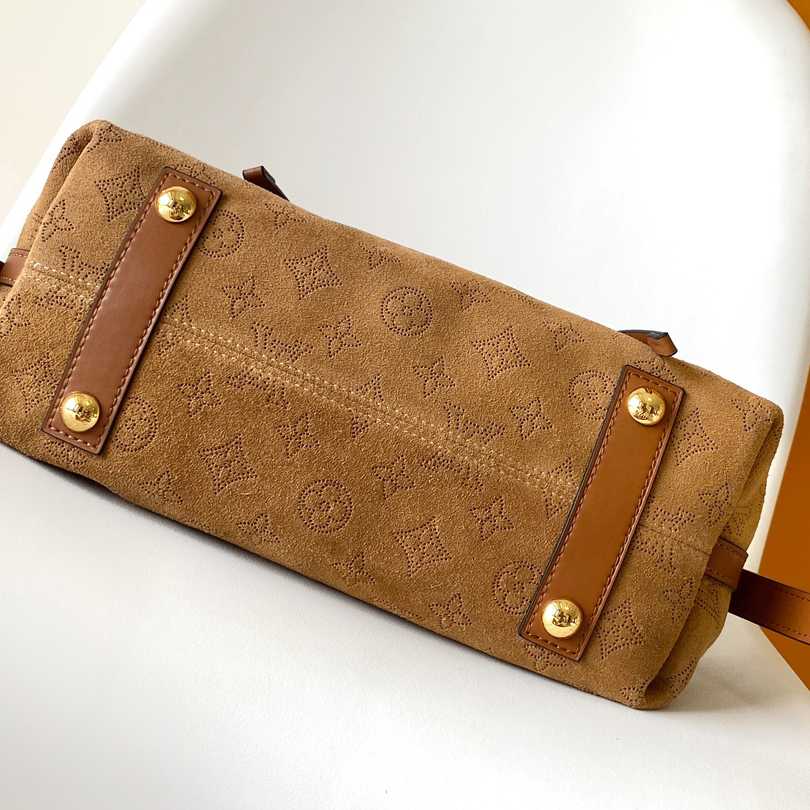 Louis Vuitton CarryAll PM  M11843 - DesignerGu